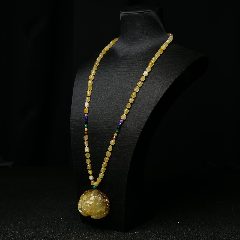 俏色蜜蜡牡丹花项链-红掌柜