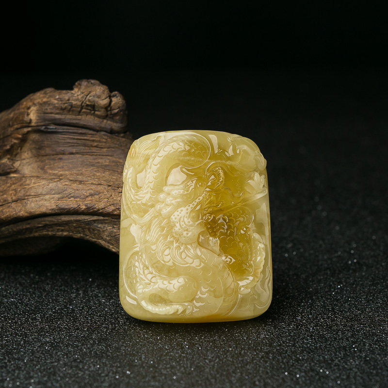 蜜蜡龙牌吊坠-红掌柜