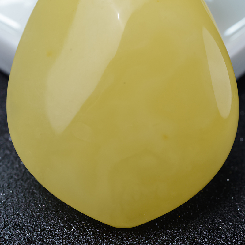 天然鸡油黄蜜蜡随形吊坠-红掌柜