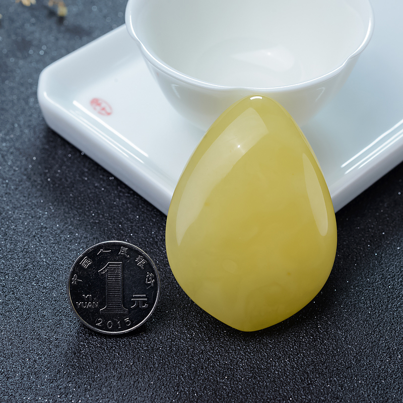 天然波罗的海鸡油黄蜜蜡随形吊坠-红掌柜