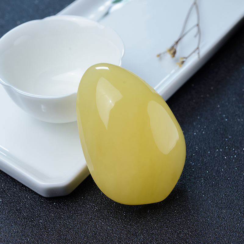 天然波罗的海鸡油黄蜜蜡吊坠-红掌柜