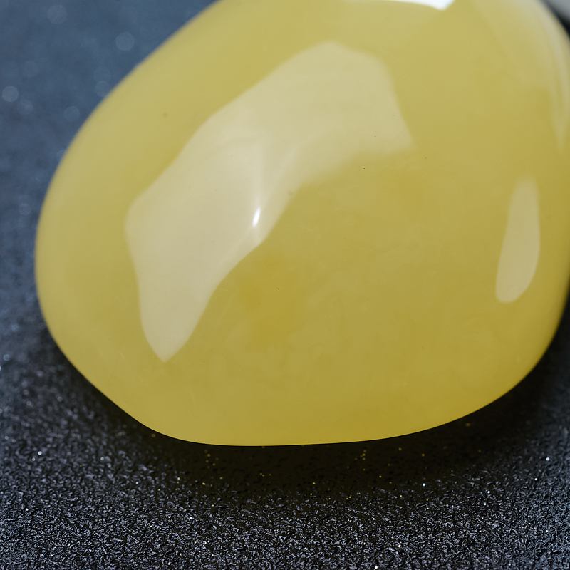 波罗的海鸡油黄蜜蜡随形吊坠-红掌柜