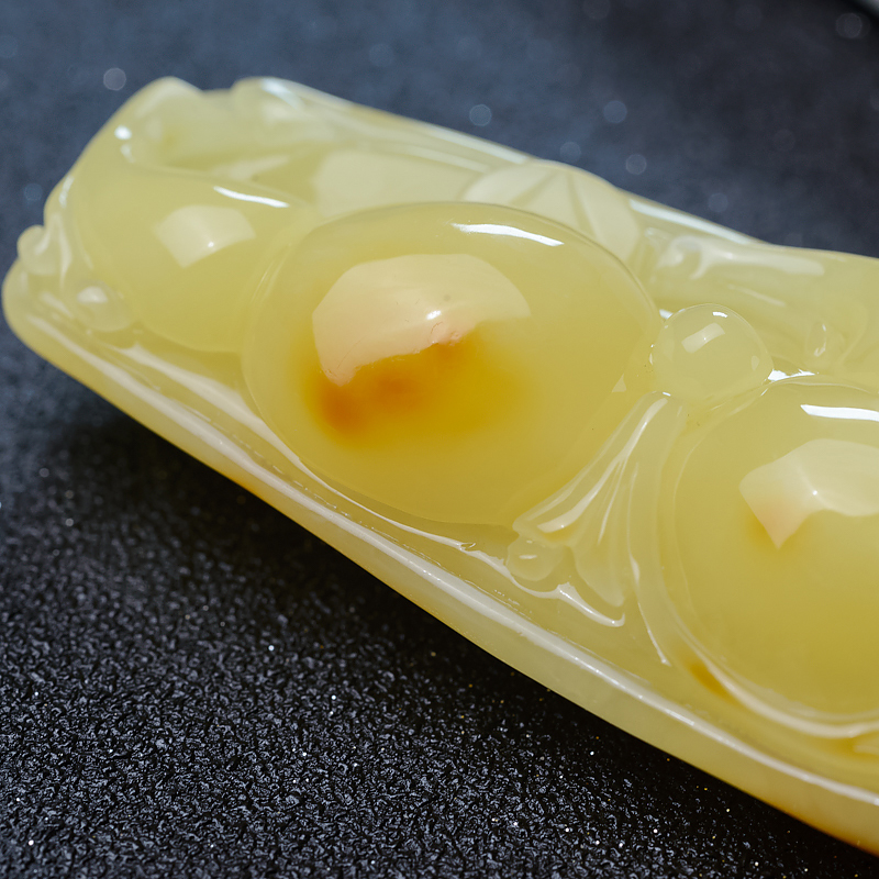 波罗的海带皮俏色蜜蜡鱼牌吊坠-红掌柜