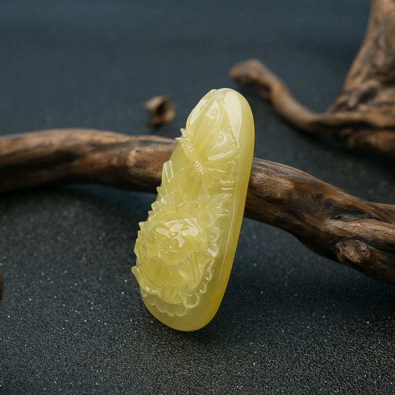 蜜蜡蝶恋花吊坠-红掌柜