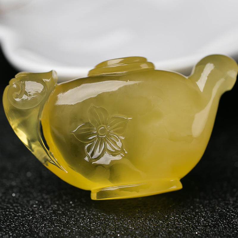 天然鸡油黄蜜蜡茶壶摆件-红掌柜