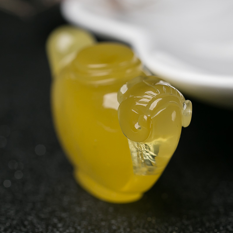 波罗的海鸡油黄蜜蜡茶壶摆件-红掌柜