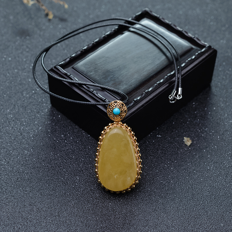 银镶鸡油黄蜜蜡水滴吊坠-红掌柜