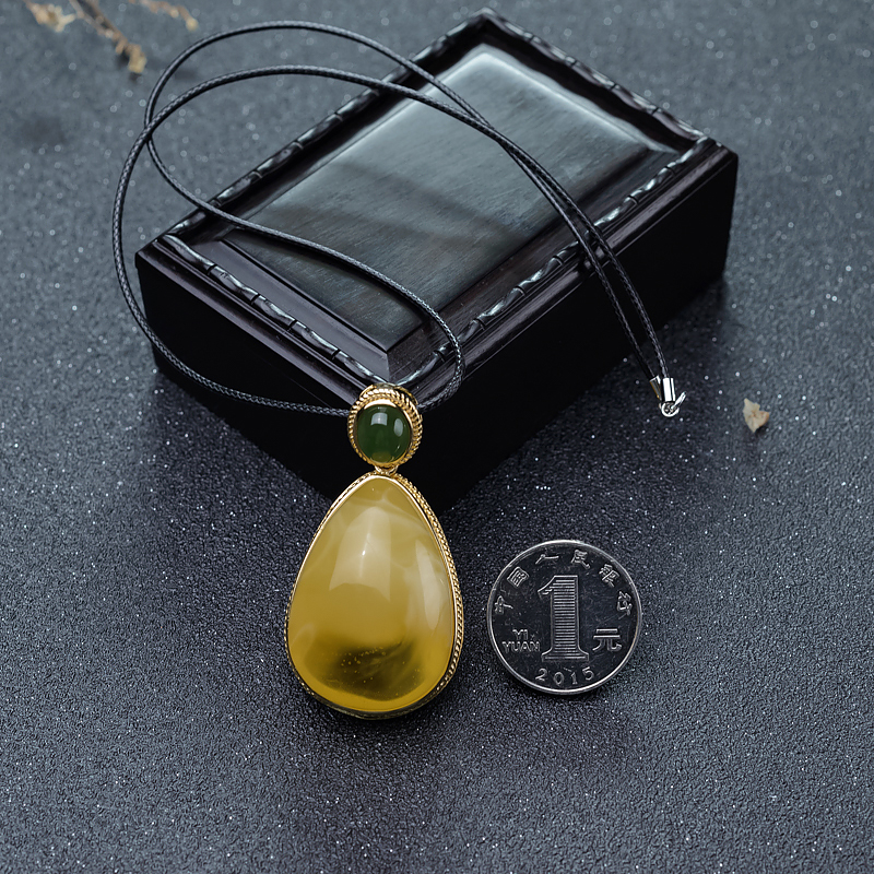 蜜蜡吊坠-红掌柜