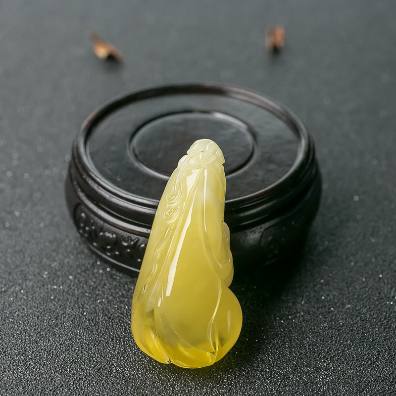 蜜蜡玉兰花吊坠-红掌柜