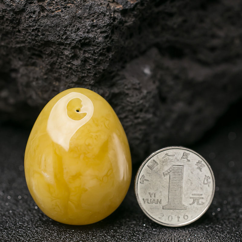 天然蜜蜡随形吊坠-红掌柜