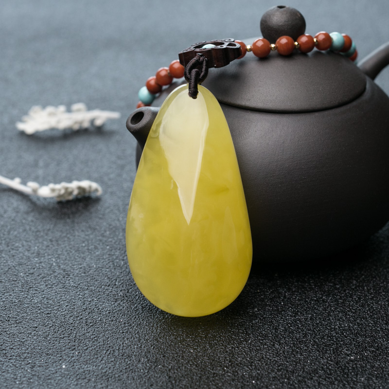 鸡油黄蜜蜡随形项链-红掌柜