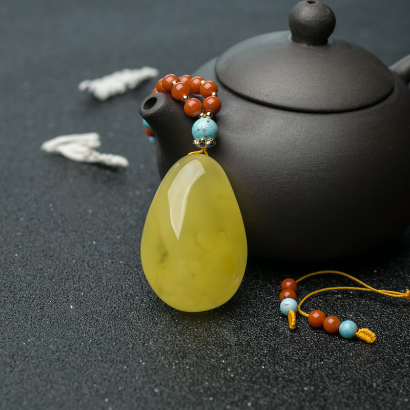 鸡油黄蜜蜡随形项链-红掌柜