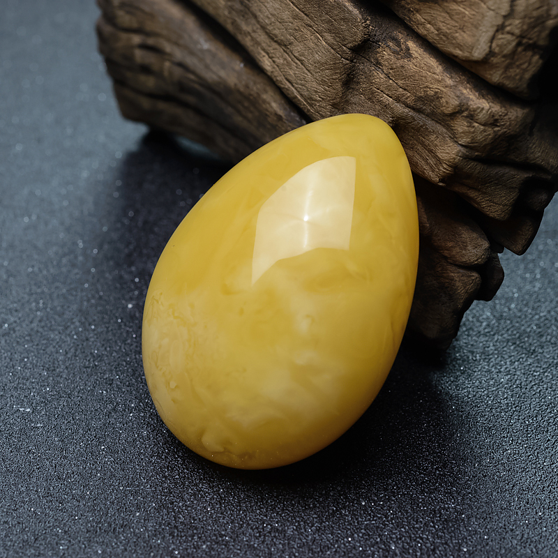 蜜蜡随形吊坠-红掌柜