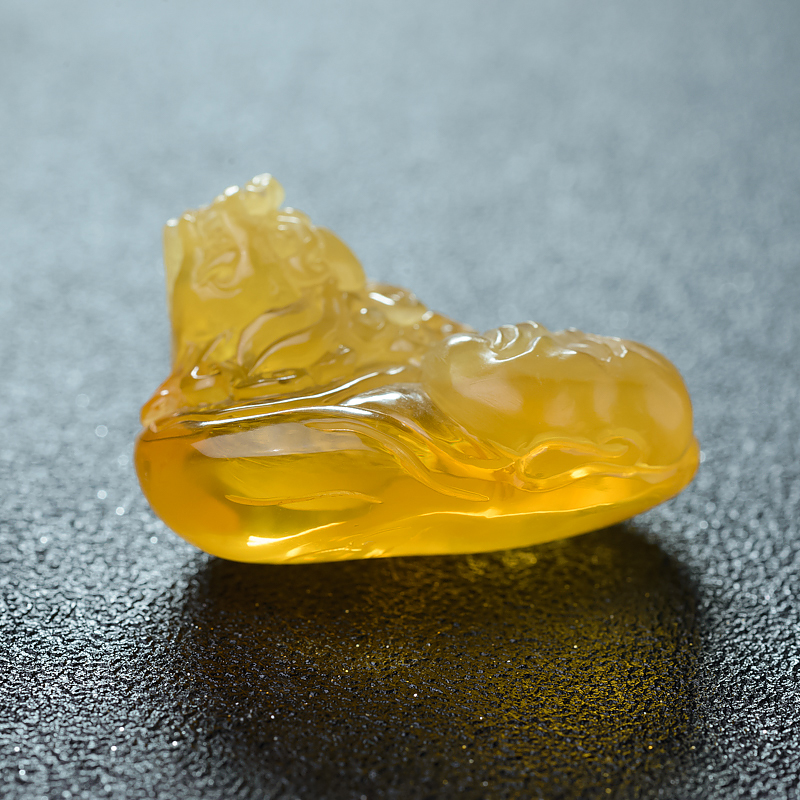 鸡油黄蜜蜡罗汉吊坠-红掌柜