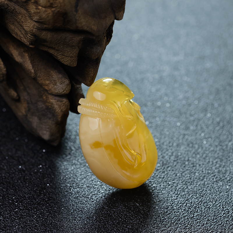 鸡油黄蜜蜡吊坠-红掌柜