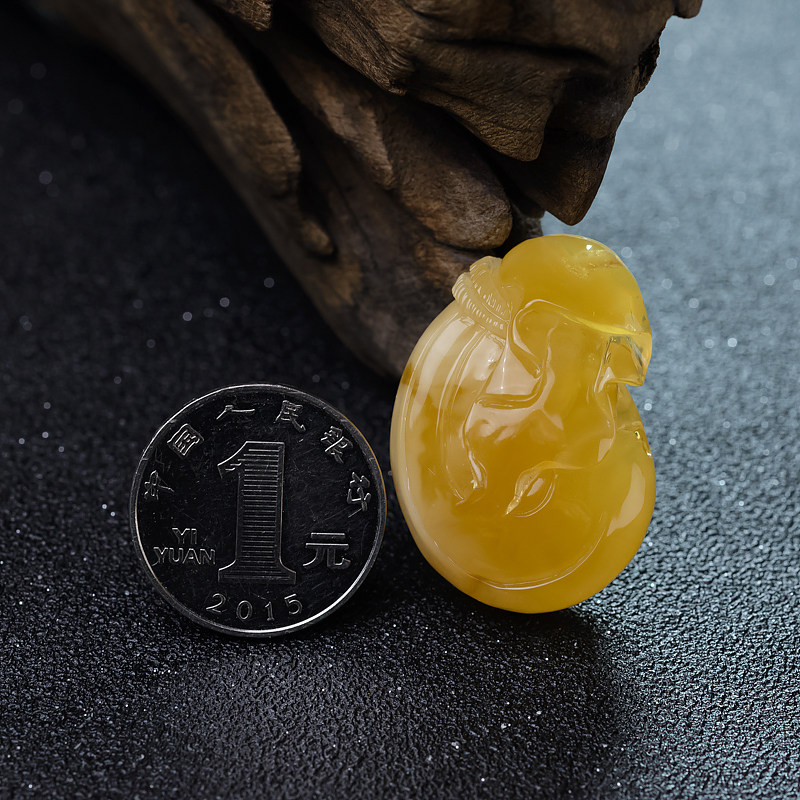 鸡油黄蜜蜡钱袋吊坠-红掌柜