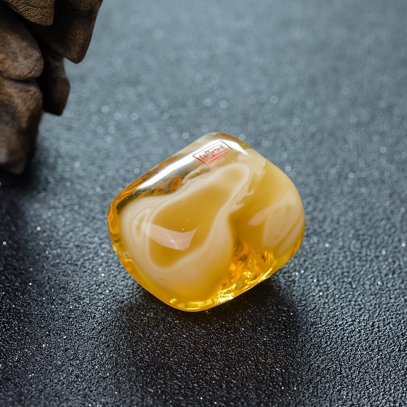 鸡油黄蜜蜡莲花吊坠-红掌柜