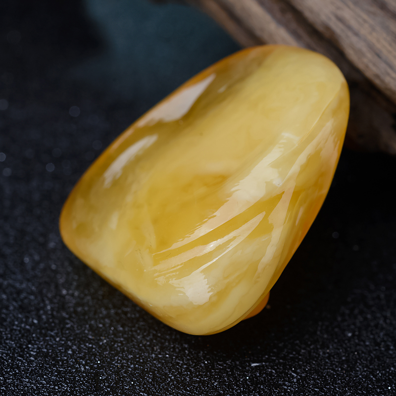 鸡油黄蜜蜡吊坠-红掌柜