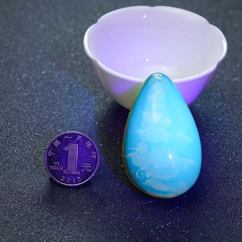 天然蓝珀蝶恋花吊坠-红掌柜