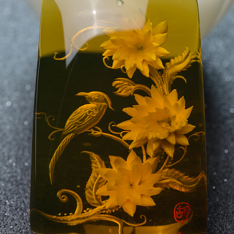 天然蓝珀鸟语花香吊坠-红掌柜