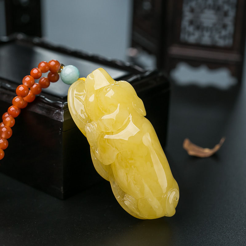 波罗的海鸡油黄蜜蜡貔貅项链-红掌柜