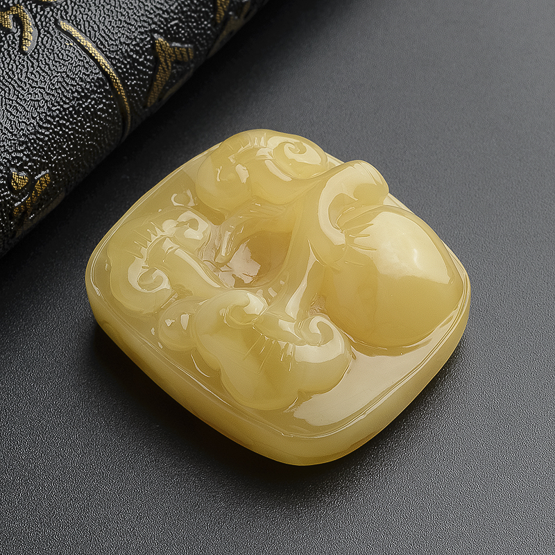 满蜜寿桃吊坠-红掌柜珠宝