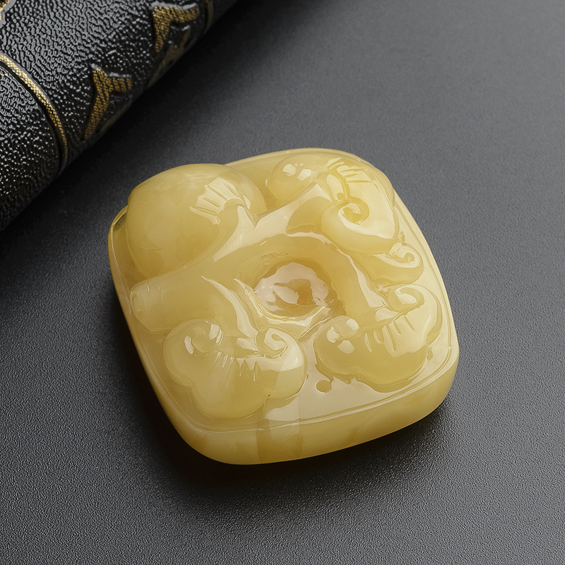 满蜜寿桃吊坠-红掌柜珠宝