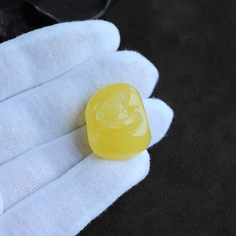 波罗的海蜜蜡挂件-红掌柜