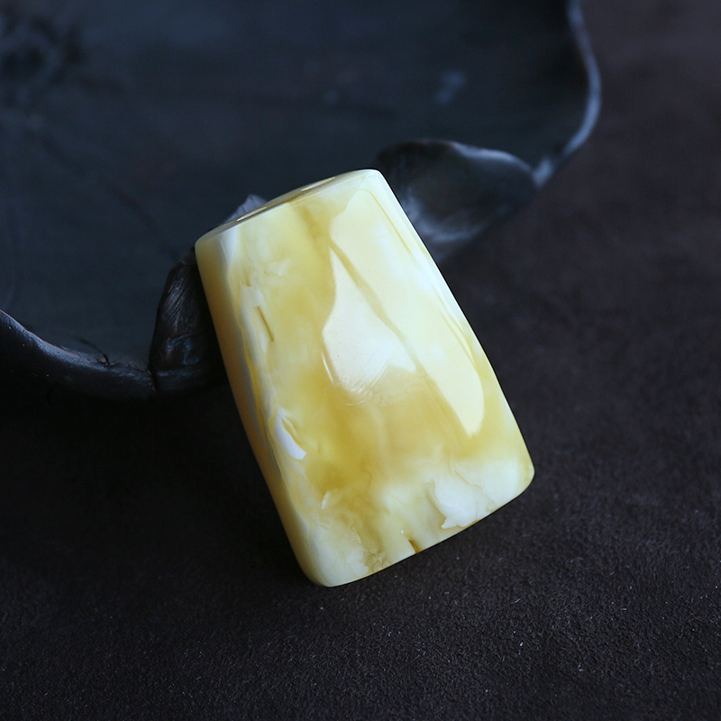 白花蜜吊坠-红掌柜