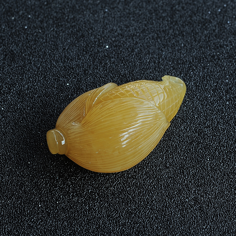 鸡油黄蜜蜡玉米吊坠-红掌柜