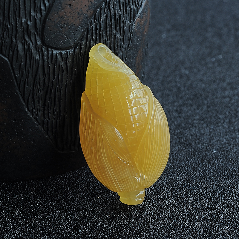 鸡油黄蜜蜡玉米吊坠-红掌柜