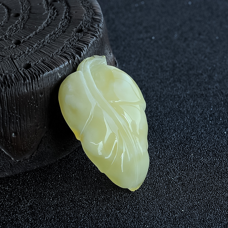 白花蜜叶子吊坠-红掌柜