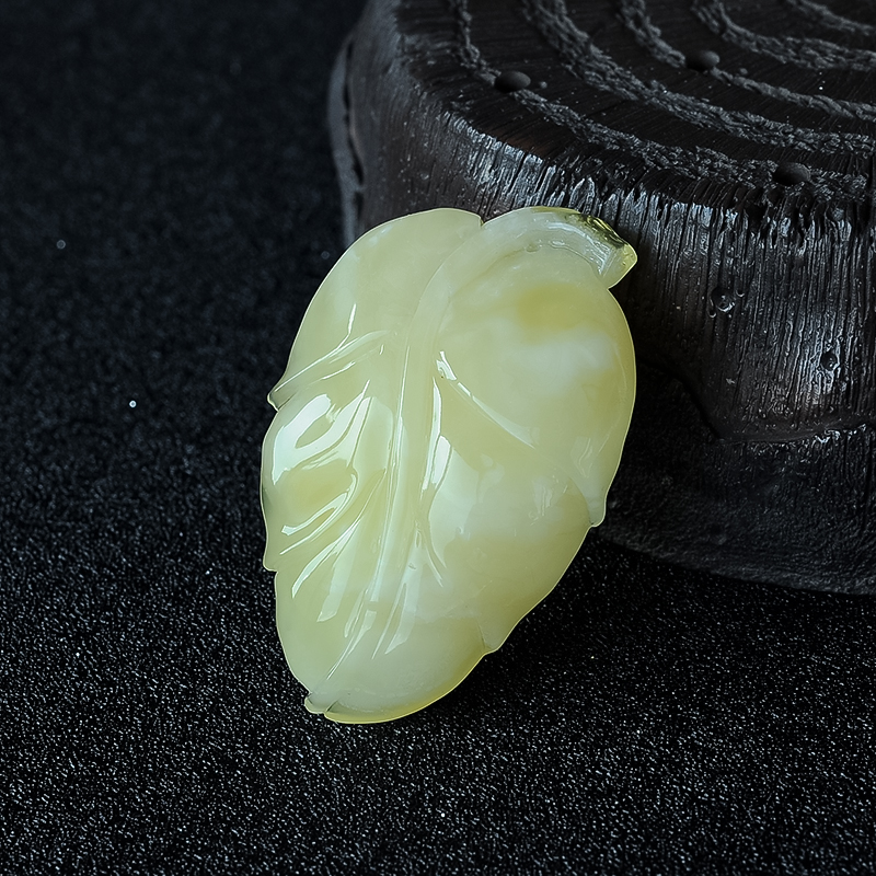 白花蜜叶子吊坠-红掌柜