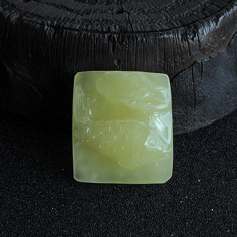 蜜蜡鱼牌吊坠-红掌柜