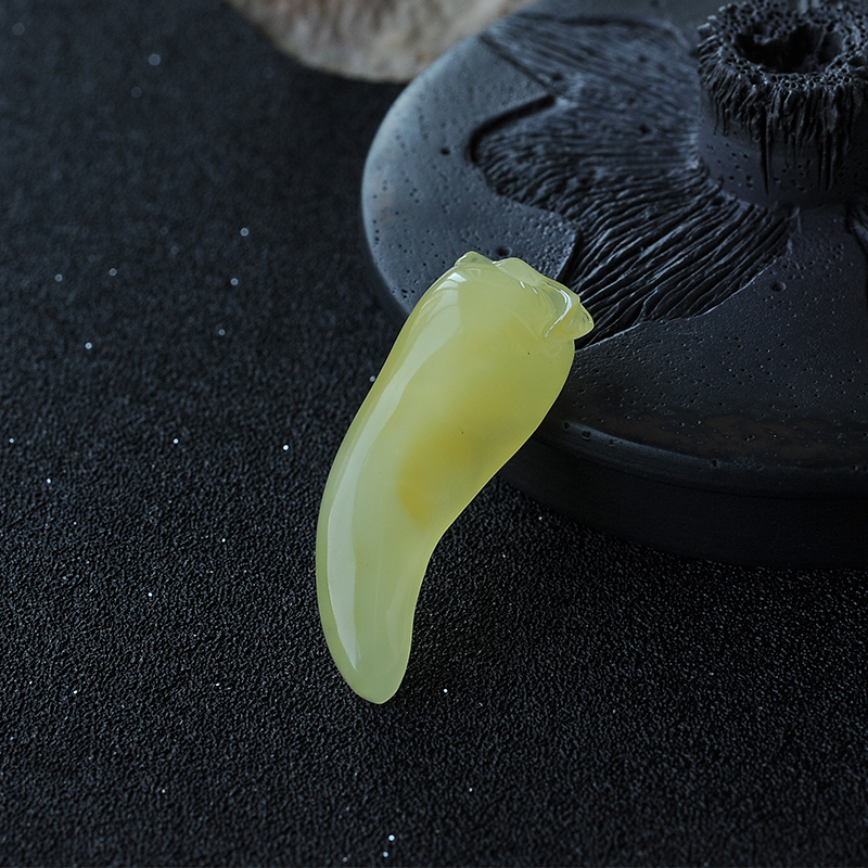 小辣椒蜜蜡吊坠-红掌柜