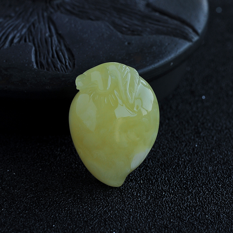 满蜜桃子吊坠-红掌柜