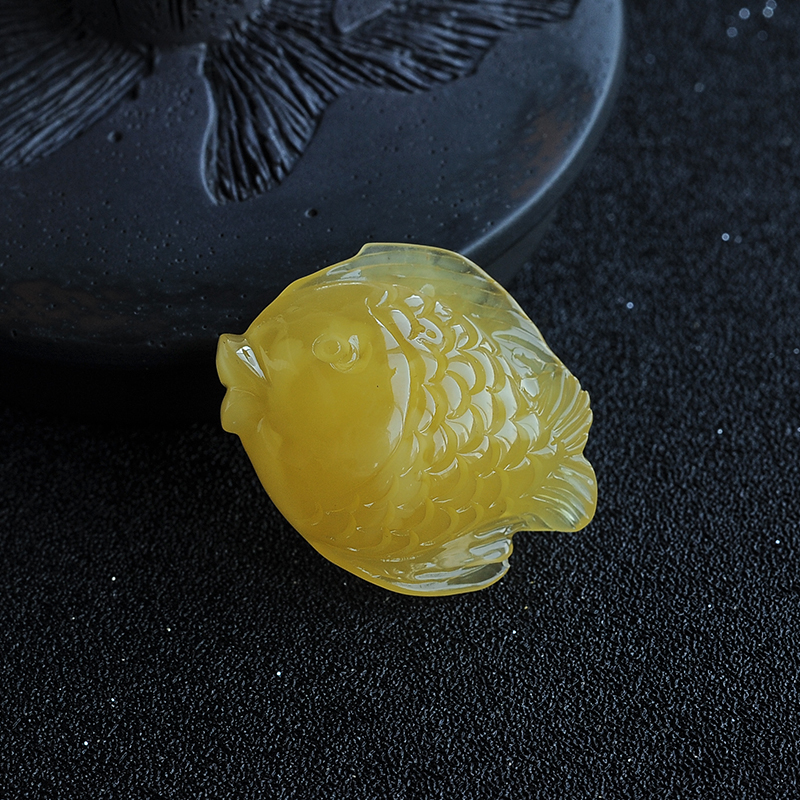 蜜蜡金鱼吊坠-红掌柜