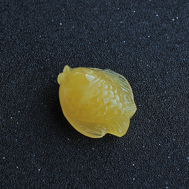 蜜蜡金鱼吊坠-红掌柜