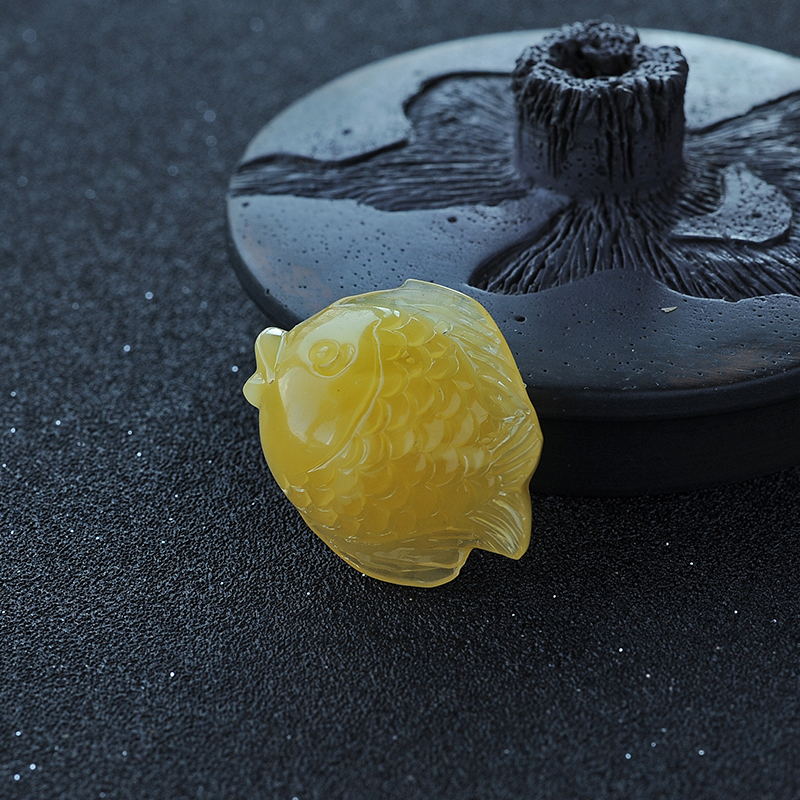 蜜蜡金鱼吊坠-红掌柜