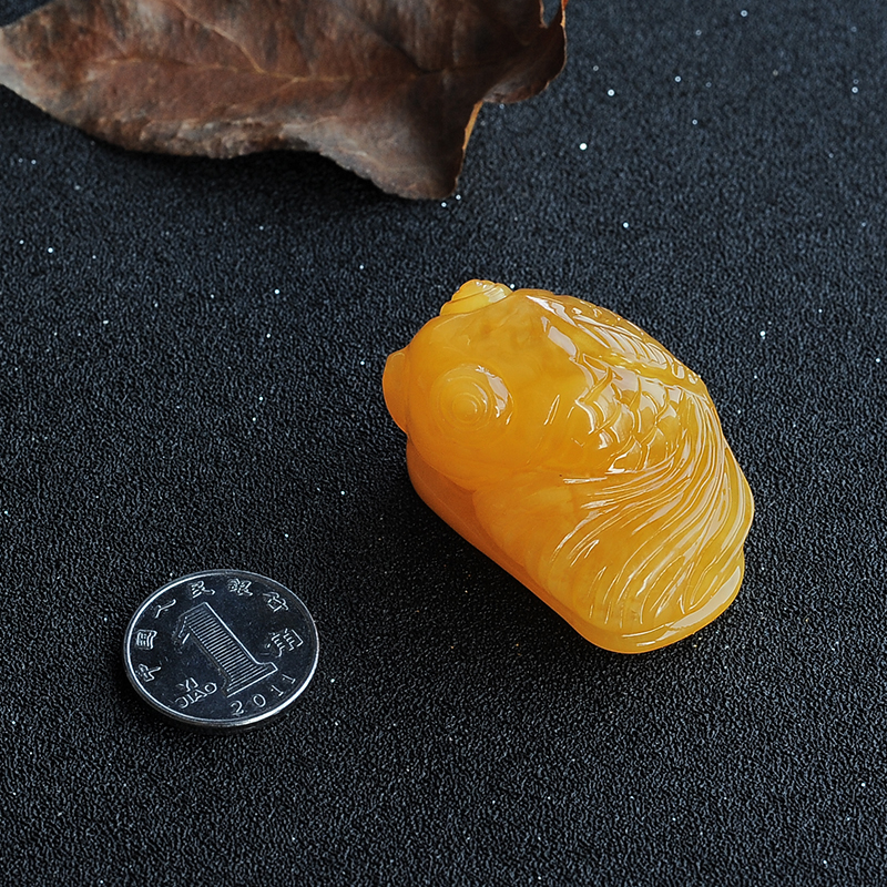 波罗的海鸡油黄蜜蜡鱼跃龙门挂件-红掌柜