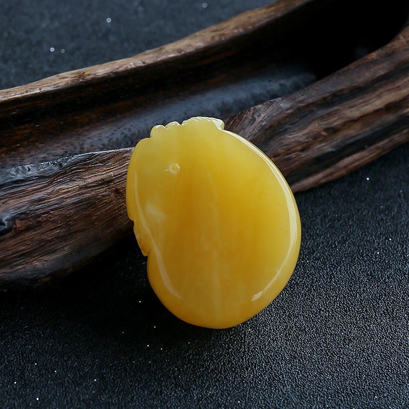 波罗的海鸡油黄蜜蜡挂件-红掌柜