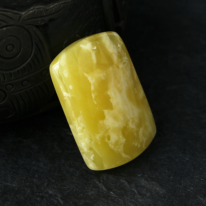 蜜蜡无事牌吊坠- 红掌柜