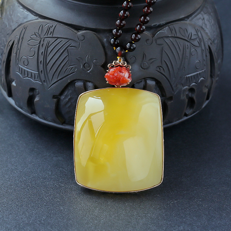 18K金镶嵌蜜蜡牌子 - 红掌柜珠宝