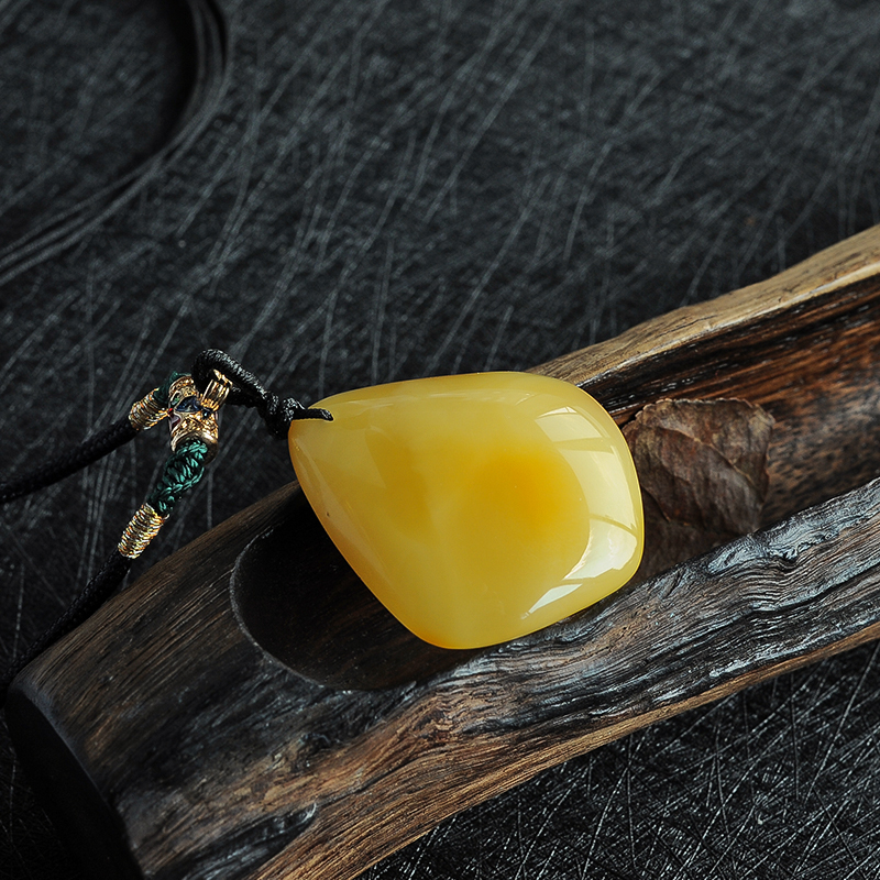 鸡油黄蜜蜡挂件 - 红掌柜珠宝