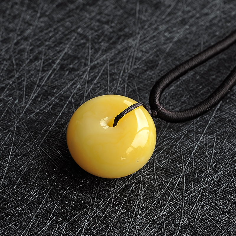 蜜蜡平安扣挂坠-红掌柜