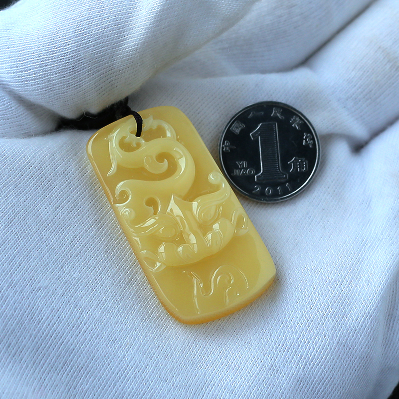 波罗的海蜜蜡龙挂件-红掌柜