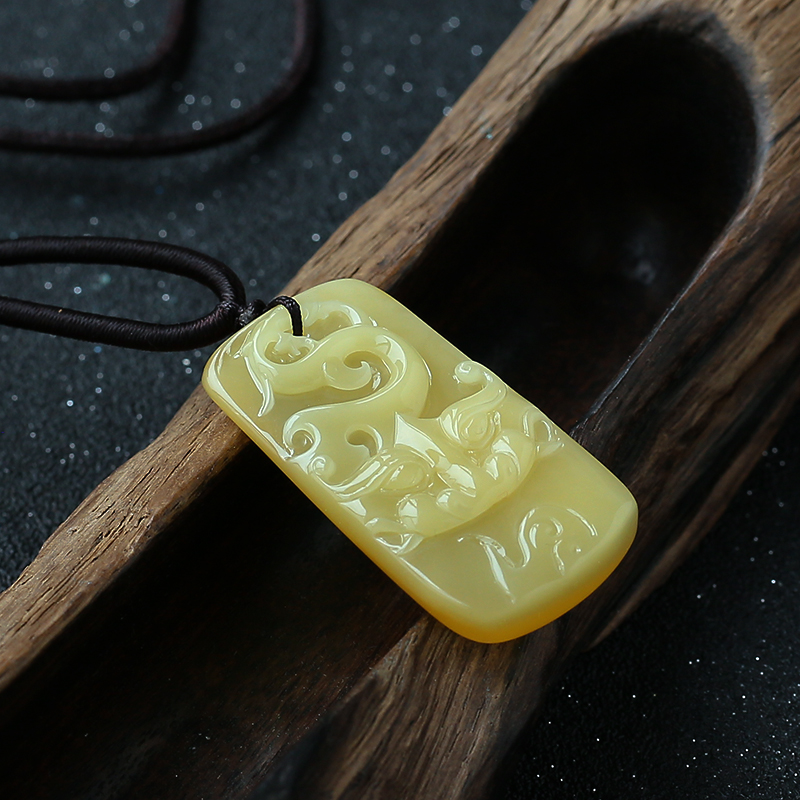 蜜蜡龙挂件-红掌柜