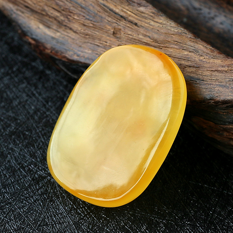 天然鸡油黄蜜蜡观音吊坠 - 红掌柜