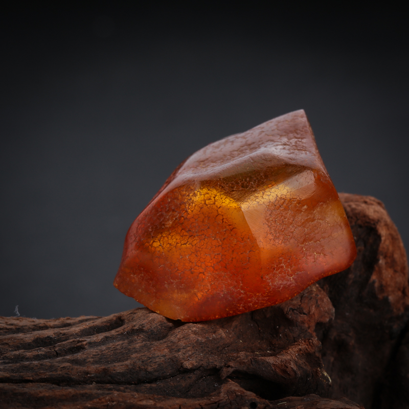 蜜蜡原矿-红掌柜