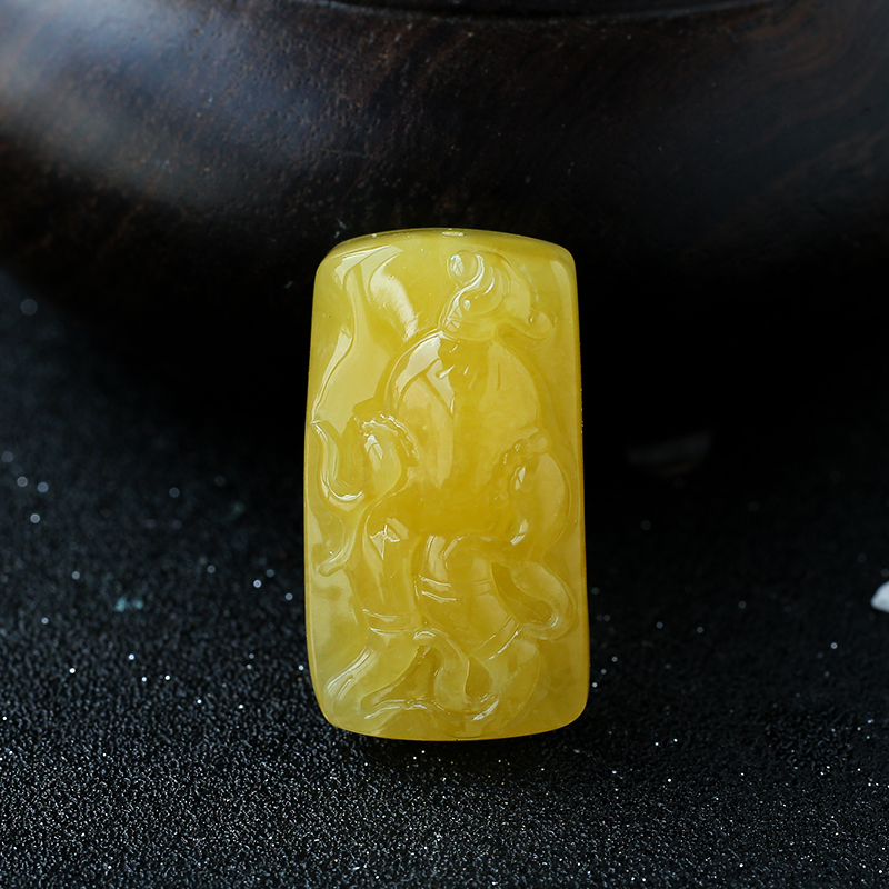 蜜蜡人参如意吊坠- 红掌柜珠宝